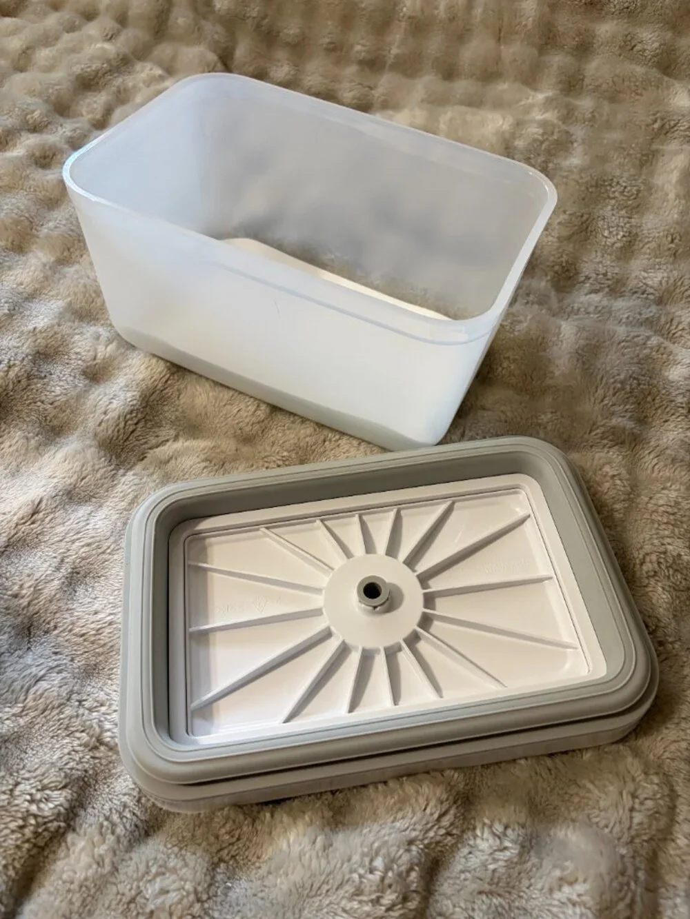 Zwilling Fresh & Save 3 Pc Vacuum Food Storage Container Set Plastic S M L sizes